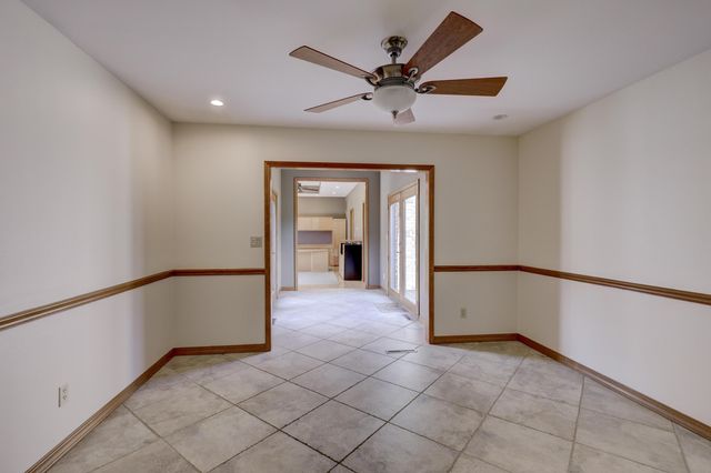 925 Gene Taylor Drive, Carthage, MO 64836