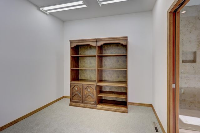 925 Gene Taylor Drive, Carthage, MO 64836