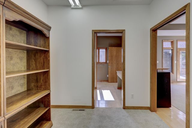 925 Gene Taylor Drive, Carthage, MO 64836