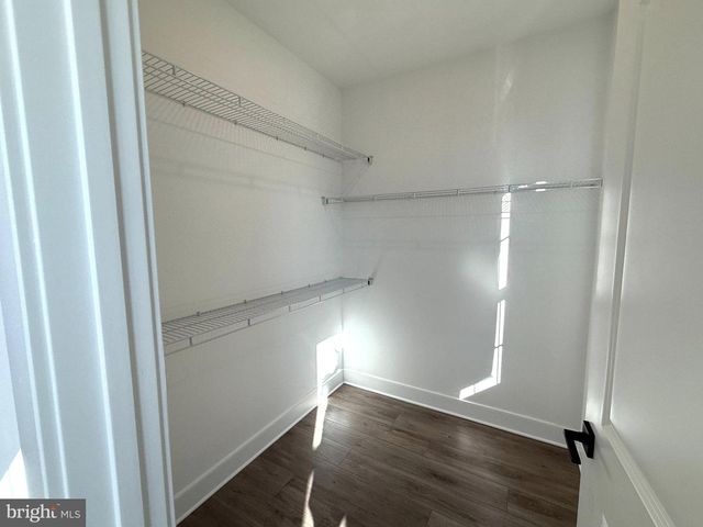 10824 CEDAR AVE, Fairfax, VA 22030