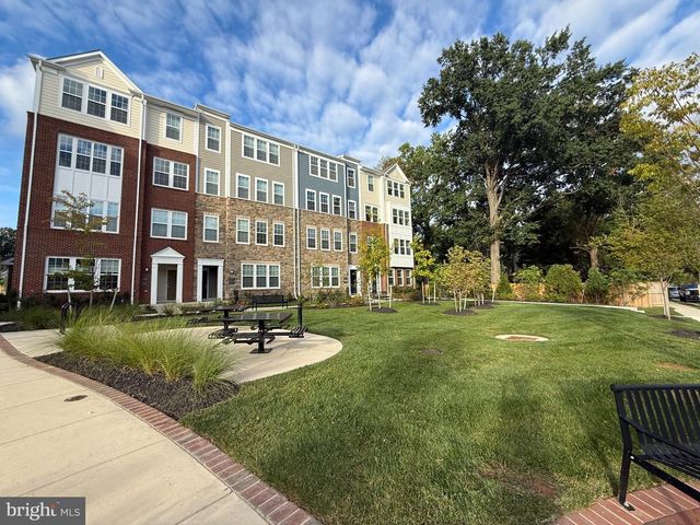 10824 CEDAR AVE, Fairfax, VA 22030