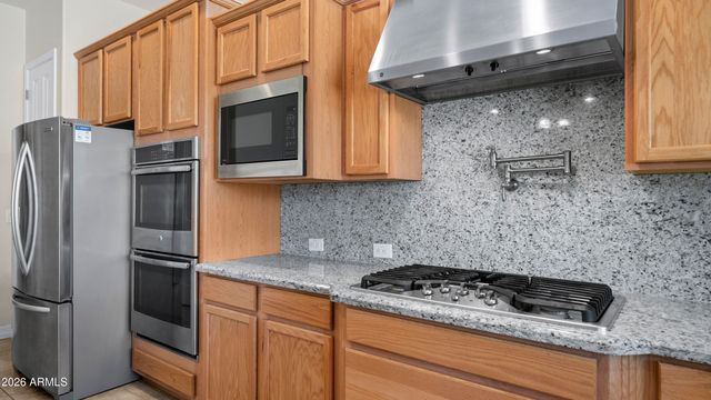 5263 S JOSHUA TREE Lane, Gilbert, AZ 85298