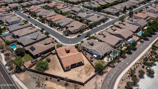 5263 S JOSHUA TREE Lane, Gilbert, AZ 85298