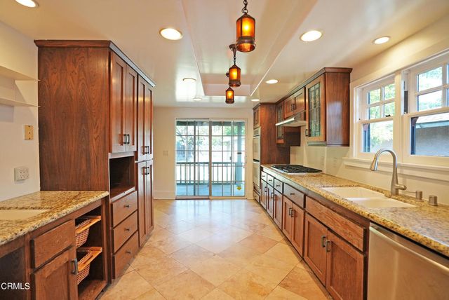 970 N El Molino Avenue, Pasadena, CA 91104