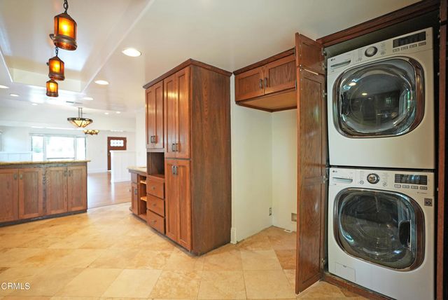 970 N El Molino Avenue, Pasadena, CA 91104