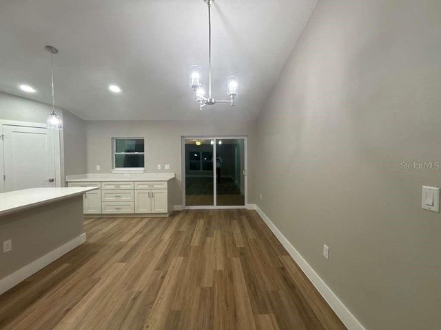 1884 W QUAKER LANE, Citrus Springs, FL 34434