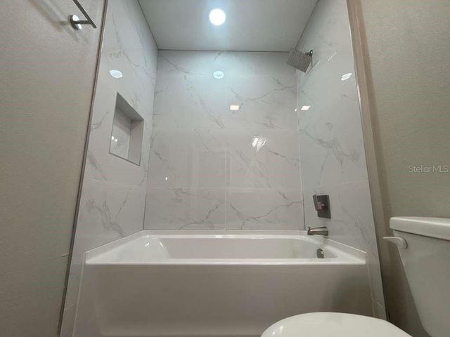 1884 W QUAKER LANE, Citrus Springs, FL 34434