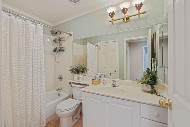 6409 Brook Hollow Cir, Stockton, CA 95219