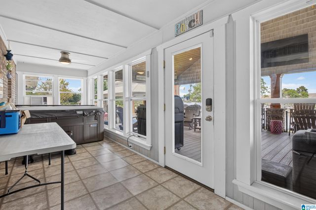 518 COVES POINT DRIVE, Riverside, AL 35135