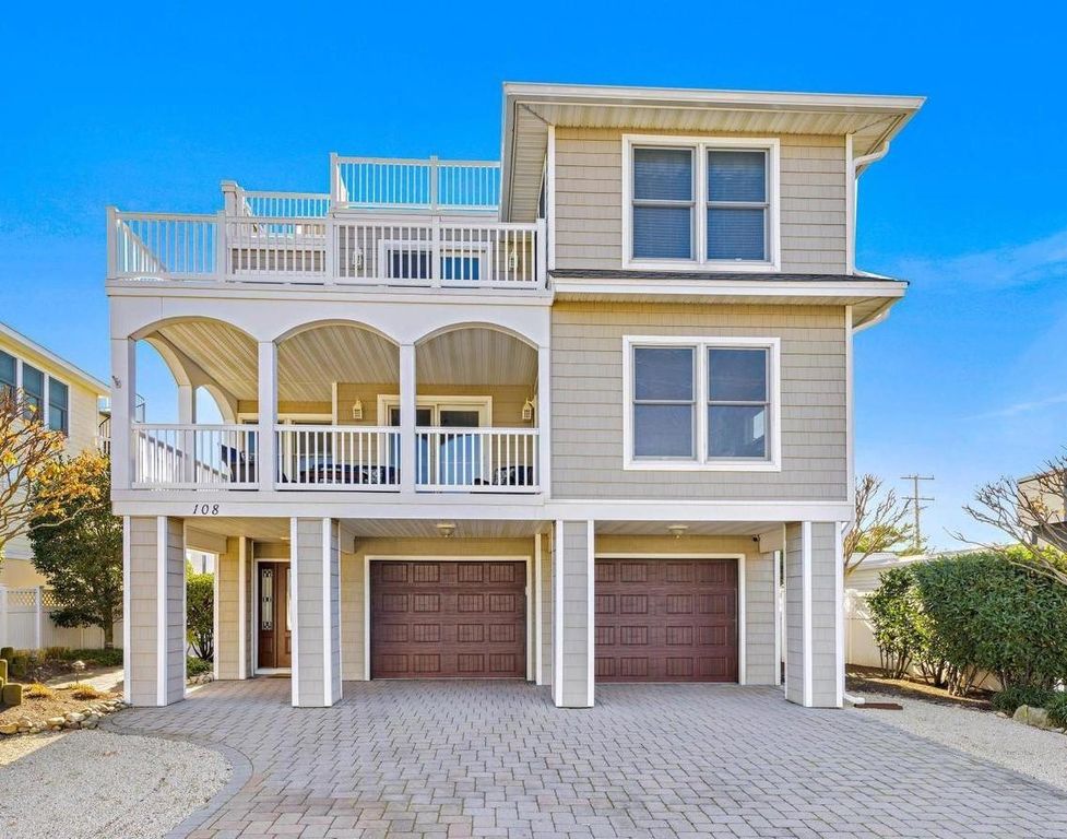 108 W 10 ST W, Ship Bottom, NJ 08008