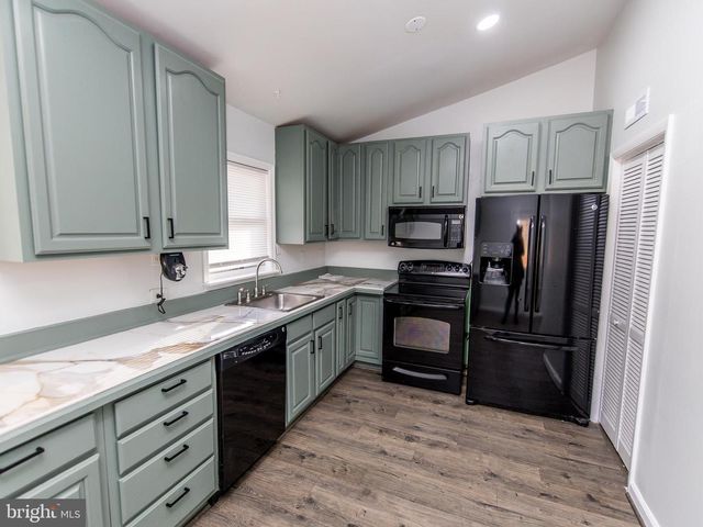 15901 PERKINS LN, Bowie, MD 20716