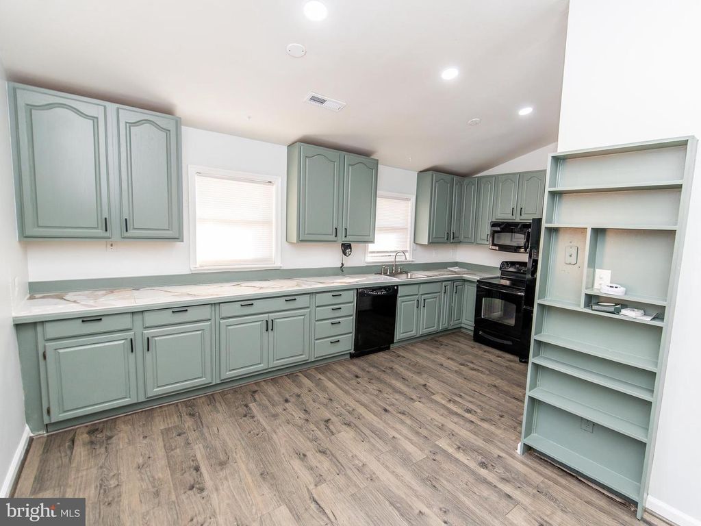 15901 PERKINS LN, Bowie, MD 20716