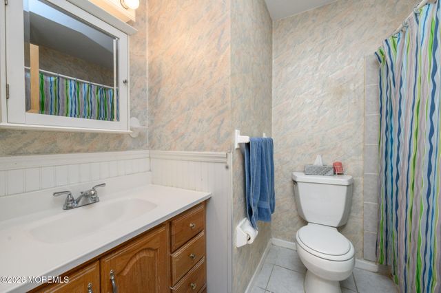5 Evergreen Place, Howell, NJ 07731