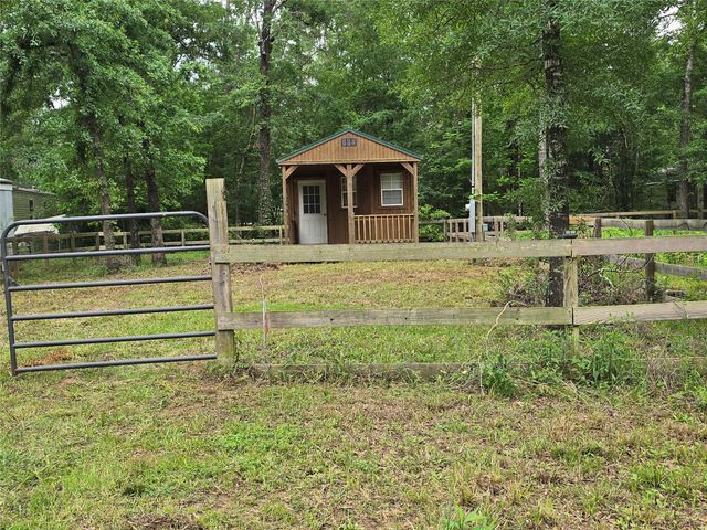 175 Cloverdale, Livingston, TX 77351
