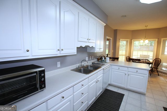 206 Long Leaf Trail, Byron, GA 31008