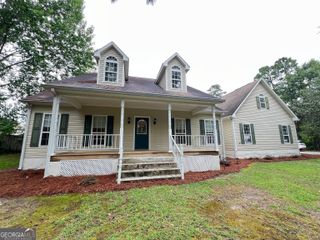 206 Long Leaf Trail, Byron, GA 31008