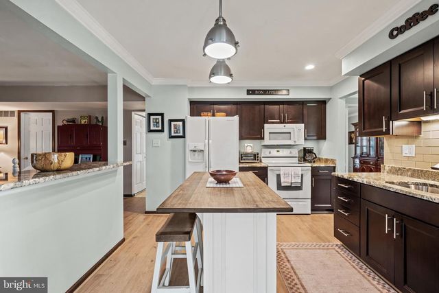 54 BRIGHTON RD, Westampton, NJ 08060
