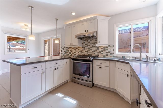 5103 Southern Hills Lane, Las Vegas, NV 89113