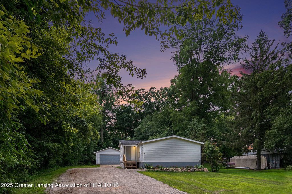 424 Haven Street, Eaton Rapids, MI 48827