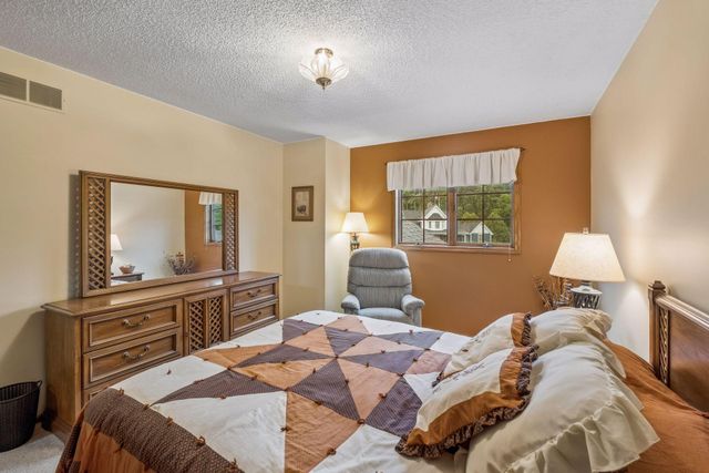 13480 Georgia Court, Apple Valley, MN 55124