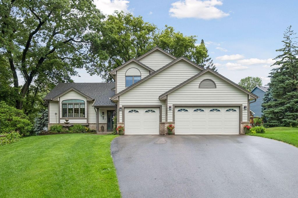 13480 Georgia Court, Apple Valley, MN 55124
