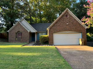 5762 RIVERHEAD AVE, Unicorp/memphis, TN 38135