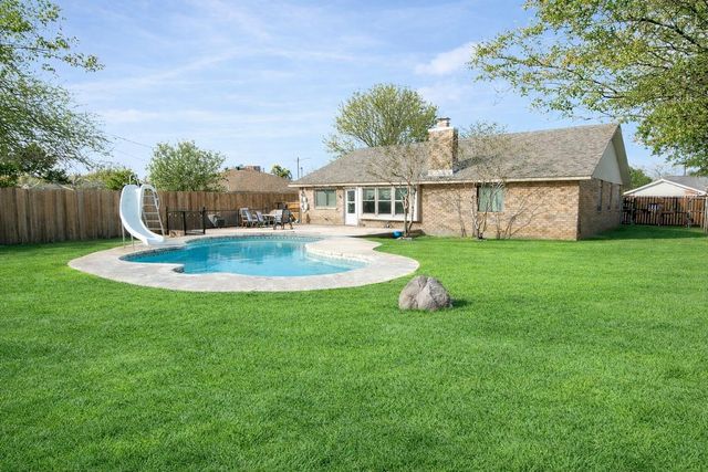 1609 Woodhill DR, Round Rock, TX 78681