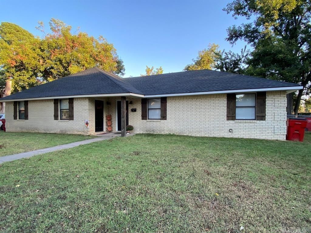 307-309 Market Street, Dardanelle, AR 72834