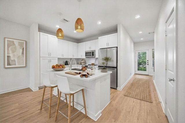 5710 Elysian Street, Houston, TX 77009