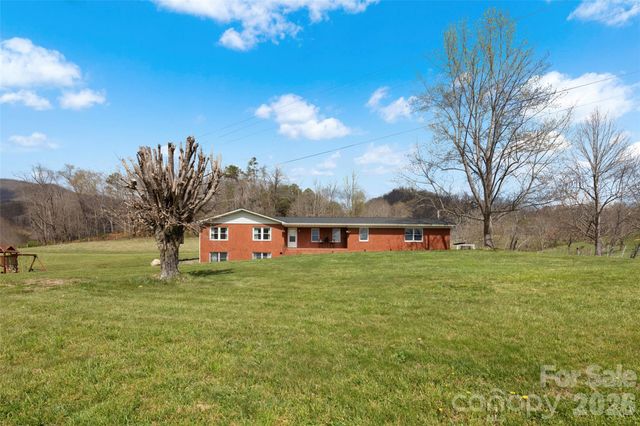17 Boyd Cove Road, Leicester, NC 28748