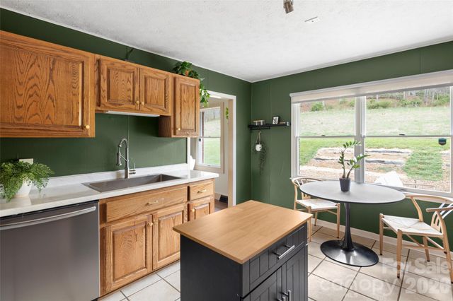 17 Boyd Cove Road, Leicester, NC 28748