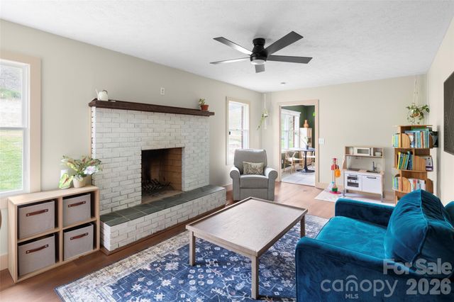 17 Boyd Cove Road, Leicester, NC 28748