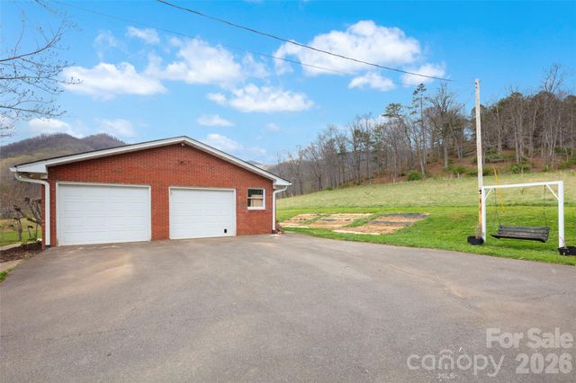 17 Boyd Cove Road, Leicester, NC 28748