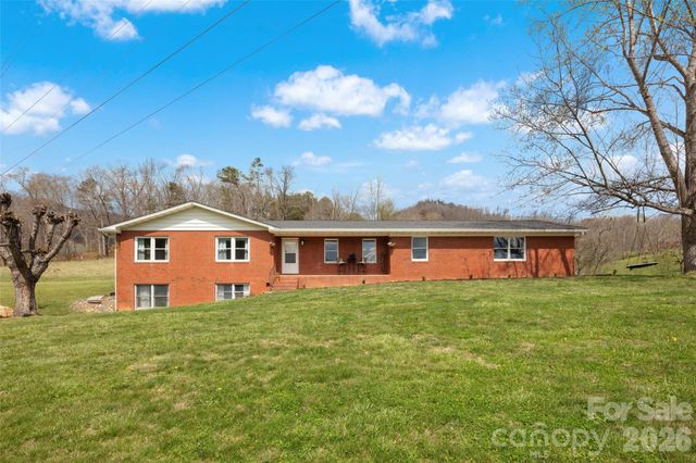 17 Boyd Cove Road, Leicester, NC 28748