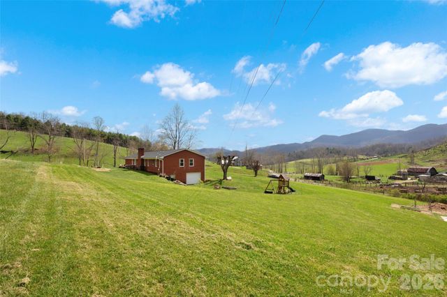 17 Boyd Cove Road, Leicester, NC 28748