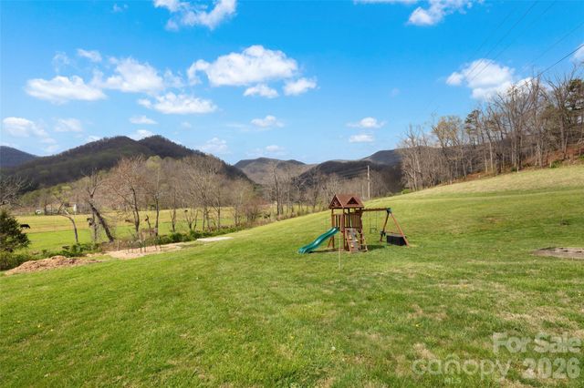 17 Boyd Cove Road, Leicester, NC 28748