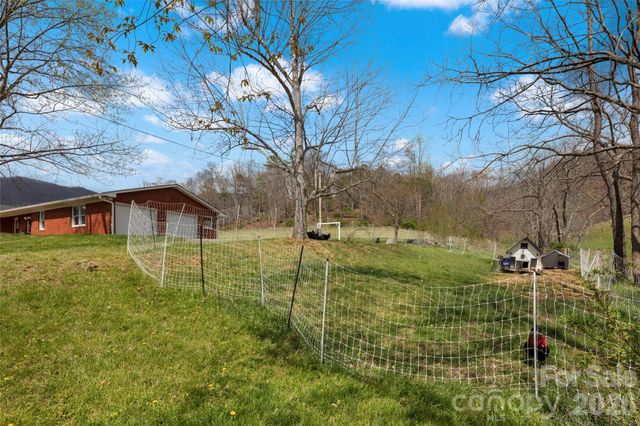 17 Boyd Cove Road, Leicester, NC 28748
