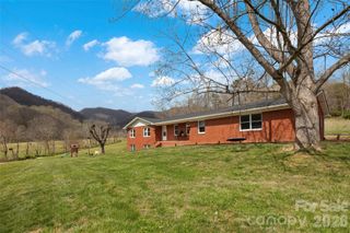 17 Boyd Cove Road, Leicester, NC 28748