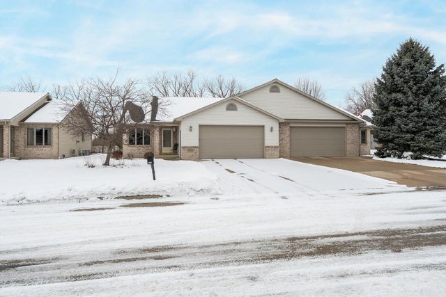 1579 POND VIEW DRIVE, Neenah, WI 54956