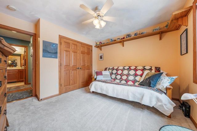 1579 POND VIEW DRIVE, Neenah, WI 54956