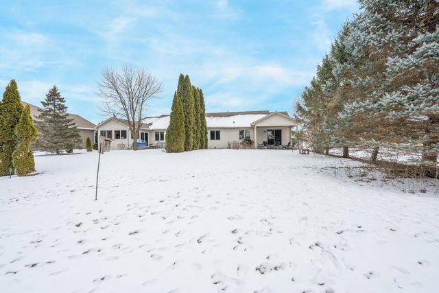 1579 POND VIEW DRIVE, Neenah, WI 54956