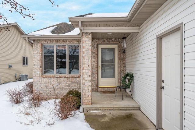 1579 POND VIEW DRIVE, Neenah, WI 54956