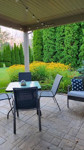 1579 POND VIEW DRIVE, Neenah, WI 54956