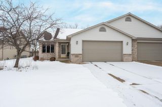 1579 POND VIEW DRIVE, Neenah, WI 54956