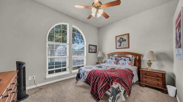 8228 Fall Crest Drive, Fort Worth, TX 76053