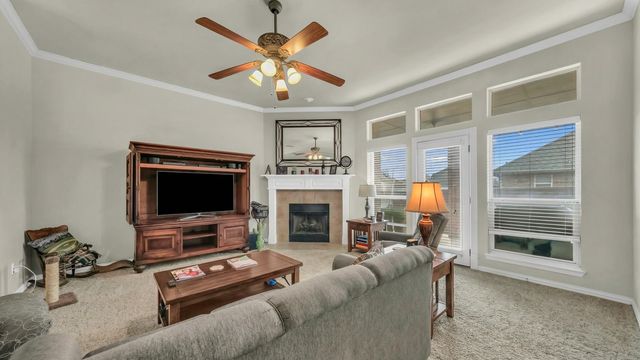 8228 Fall Crest Drive, Fort Worth, TX 76053