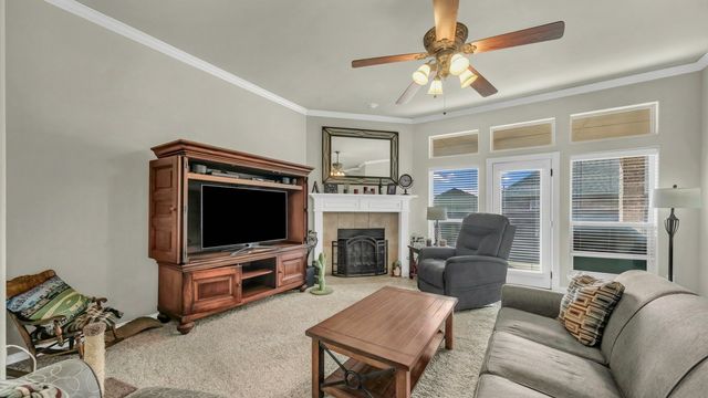 8228 Fall Crest Drive, Fort Worth, TX 76053