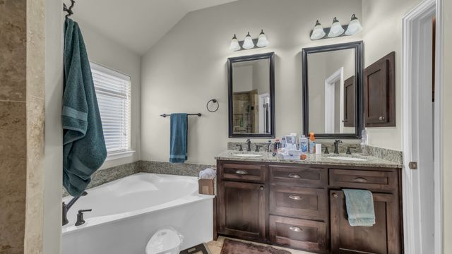 8228 Fall Crest Drive, Fort Worth, TX 76053