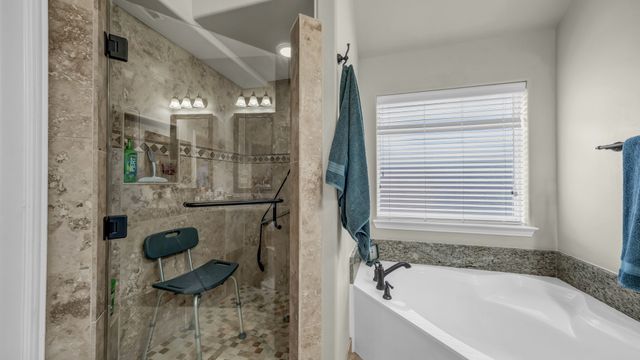 8228 Fall Crest Drive, Fort Worth, TX 76053