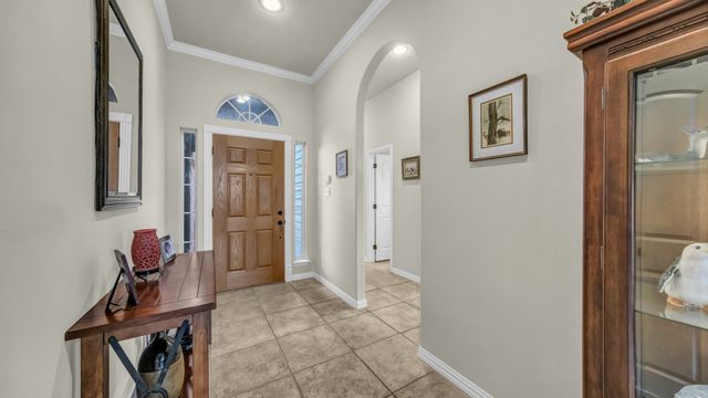 8228 Fall Crest Drive, Fort Worth, TX 76053